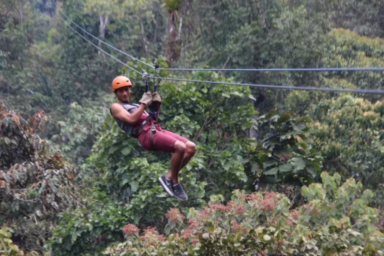 Zipline nad dolino Save pri Bledu