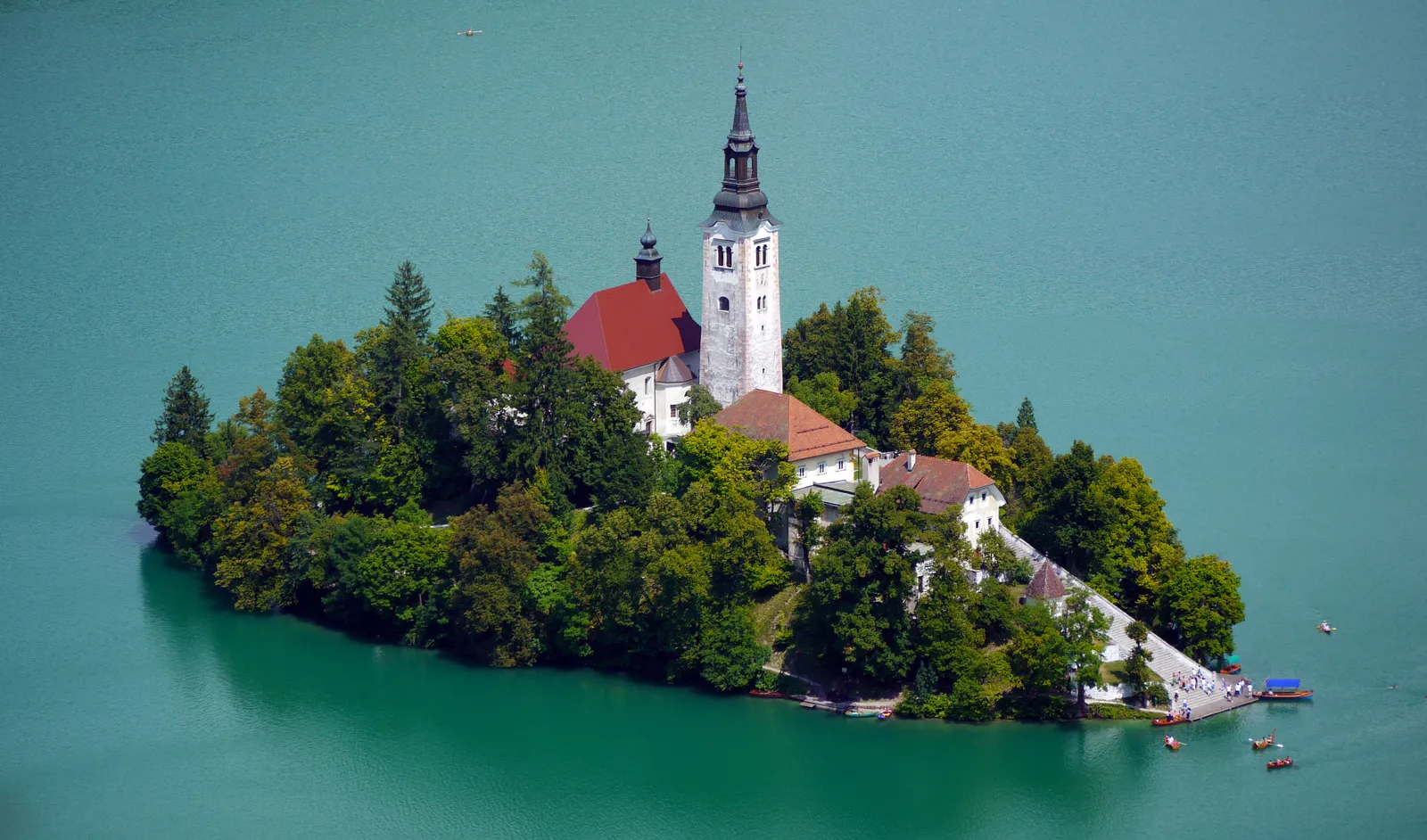 Blejsko jezero z otokom in cerkvijo